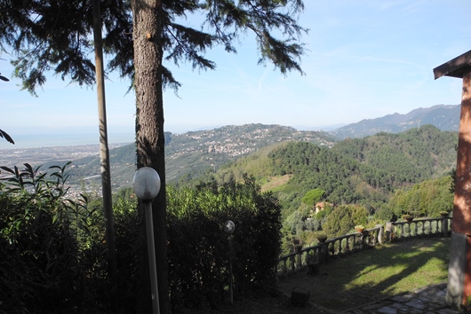 Villa i Toscana, Montigiano di Massarosa