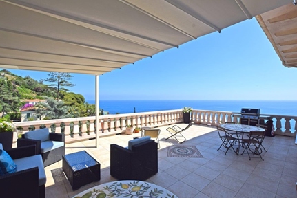 Ägarlägenhet i Ospedaletti, Ligurien, Provincia di imperia, Ospedaletti