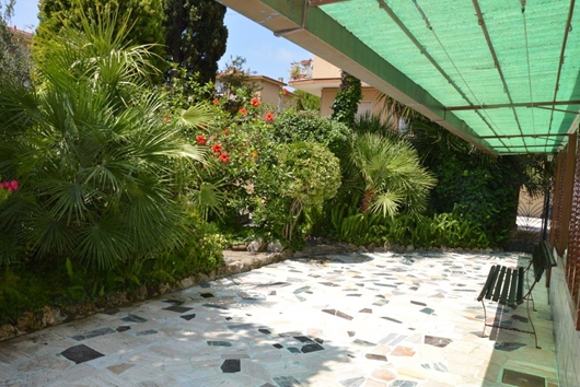 Ägarlägenhet i Bordighera, Ligurien, Provincia di imperia, Bordighera