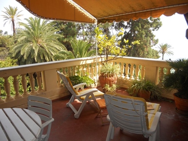 Ägarlägenhet i Ospedaletti, Ligurien, Provincia di imperia, Ospedaletti