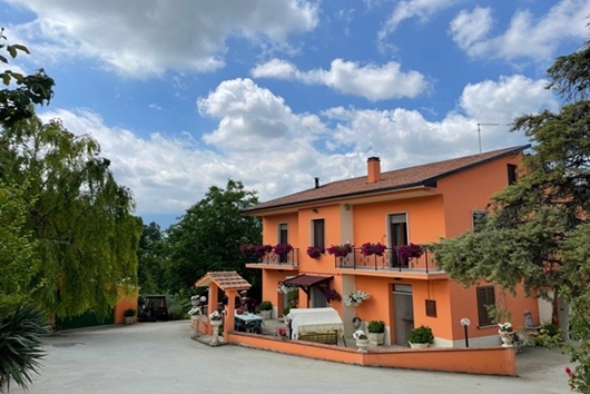 Villa i Abruzzo, Teramo, Castiglione Messer Raimondo