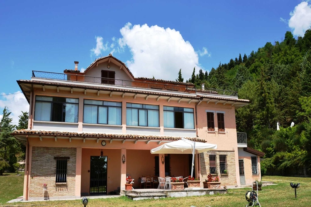 Villa i Marche, Peglio, Pu, Italien, Peglio