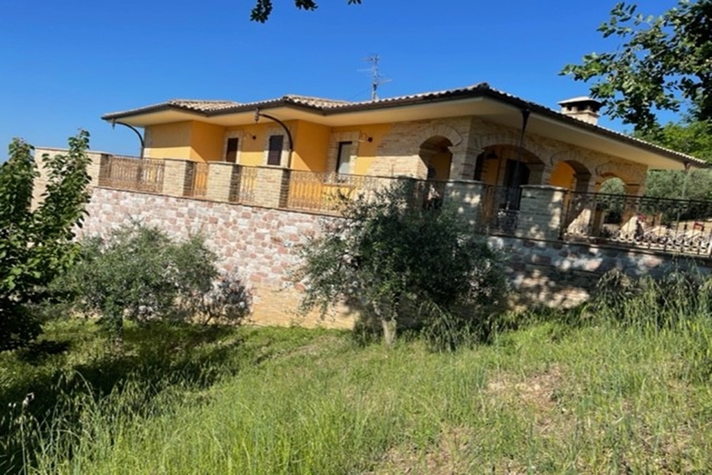 Villa i Abruzzo, Italien, Roccamontepiano, Chieti