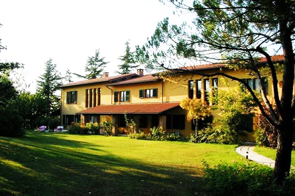 Villa i Piemonte, Fontanile, Italien, Fontanile