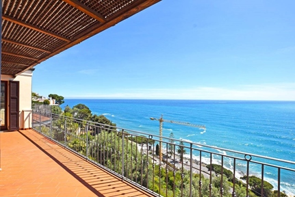 Ägarlägenhet i Ospedaletti, Ligurien, Provincia di imperia, Ospedaletti