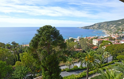 Ägarlägenhet i Ospedaletti, Ligurien, Provincia di imperia, Ospedaletti