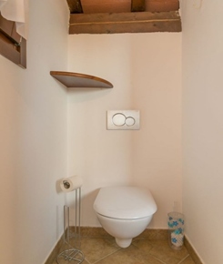 Radhus i Toscana, Pisa, Monteverdi Marittimo