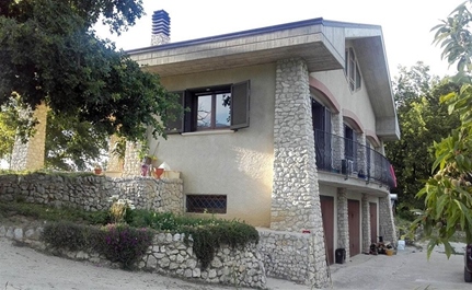 Villa i Abruzzo, Teramo, Isola del Gran Sasso d'Italia