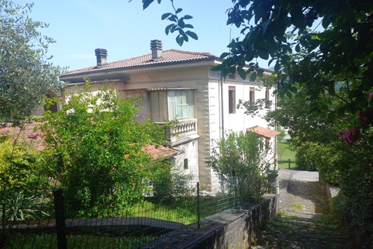Villa i Gallicano, Gallicano