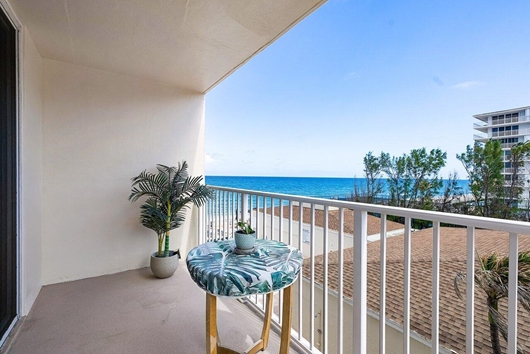 Ägarlägenhet i Florida, Palm beach county, Palm Beach