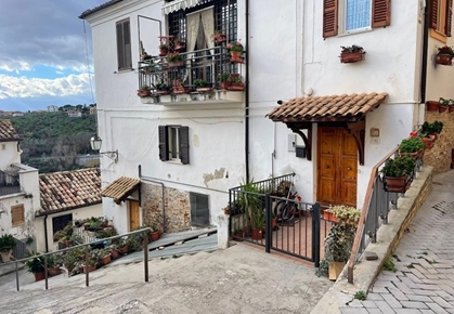 Radhus i Abruzzo, Loreto aprutino, pe, Pescara, Loreto Aprutino