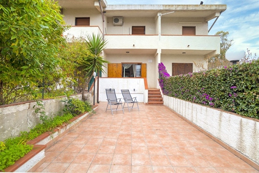 Radhus i Kalabrien, Roseto capo spulico, Calabria, Cosenza, Roseto Capo Spulico