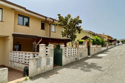 Radhus i Kalabrien, Roseto capo spulico, Calabria, Cosenza, Roseto Capo Spulico