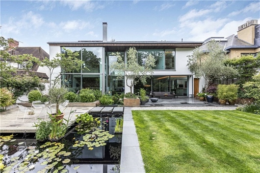 Villa i Putney, England, London borough of wandsworth, Rodean Crescent, Putney