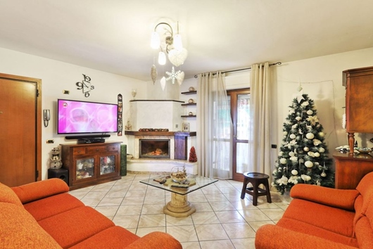 Ägarlägenhet i Toscana, Livorno, Castagneto Carducci