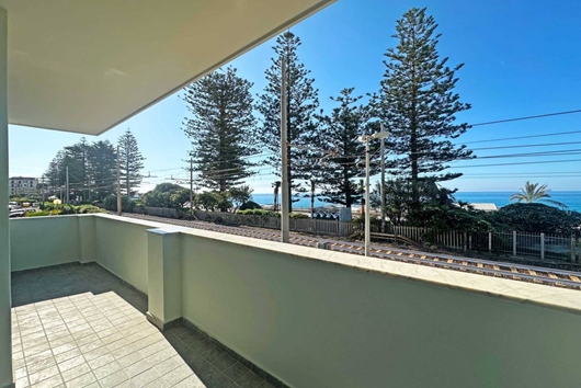 Ägarlägenhet i Bordighera, Ligurien, Provincia di imperia, Bordighera