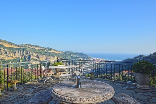 Ägarlägenhet i Ventimiglia, Ligurien, Provincia di imperia, Ventimiglia