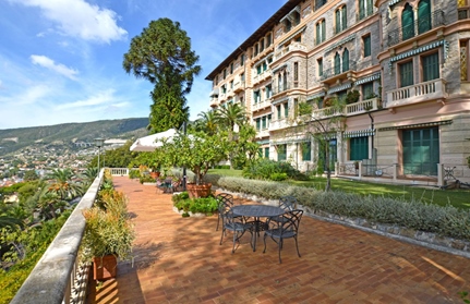 Ägarlägenhet i Ospedaletti, Ligurien, Provincia di imperia, Ospedaletti