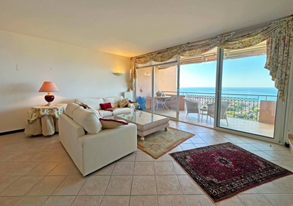 Ägarlägenhet i Bordighera, Ligurien, Provincia di imperia, Vallecrosia