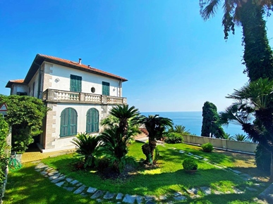 Ägarlägenhet i Bordighera, Ligurien, Provincia di imperia, Bordighera