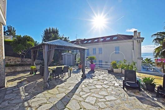 Ägarlägenhet i Ospedaletti, Ligurien, Provincia di imperia, Ospedaletti