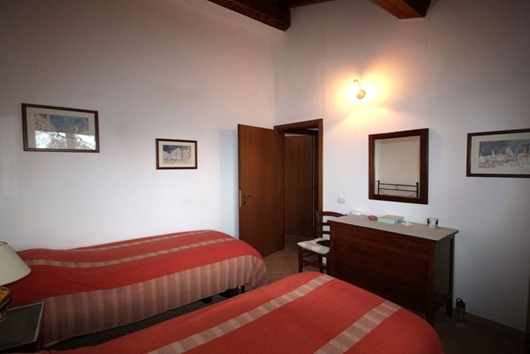 Radhus i Toscana, Monteverdi Marittimo