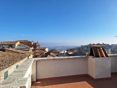 Radhus i Abruzzo, Penne, Pescara, Penne