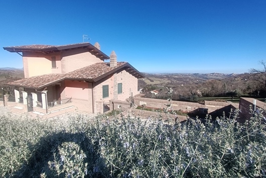 Villa i Abruzzo, Pescara, Montebello di Bertona