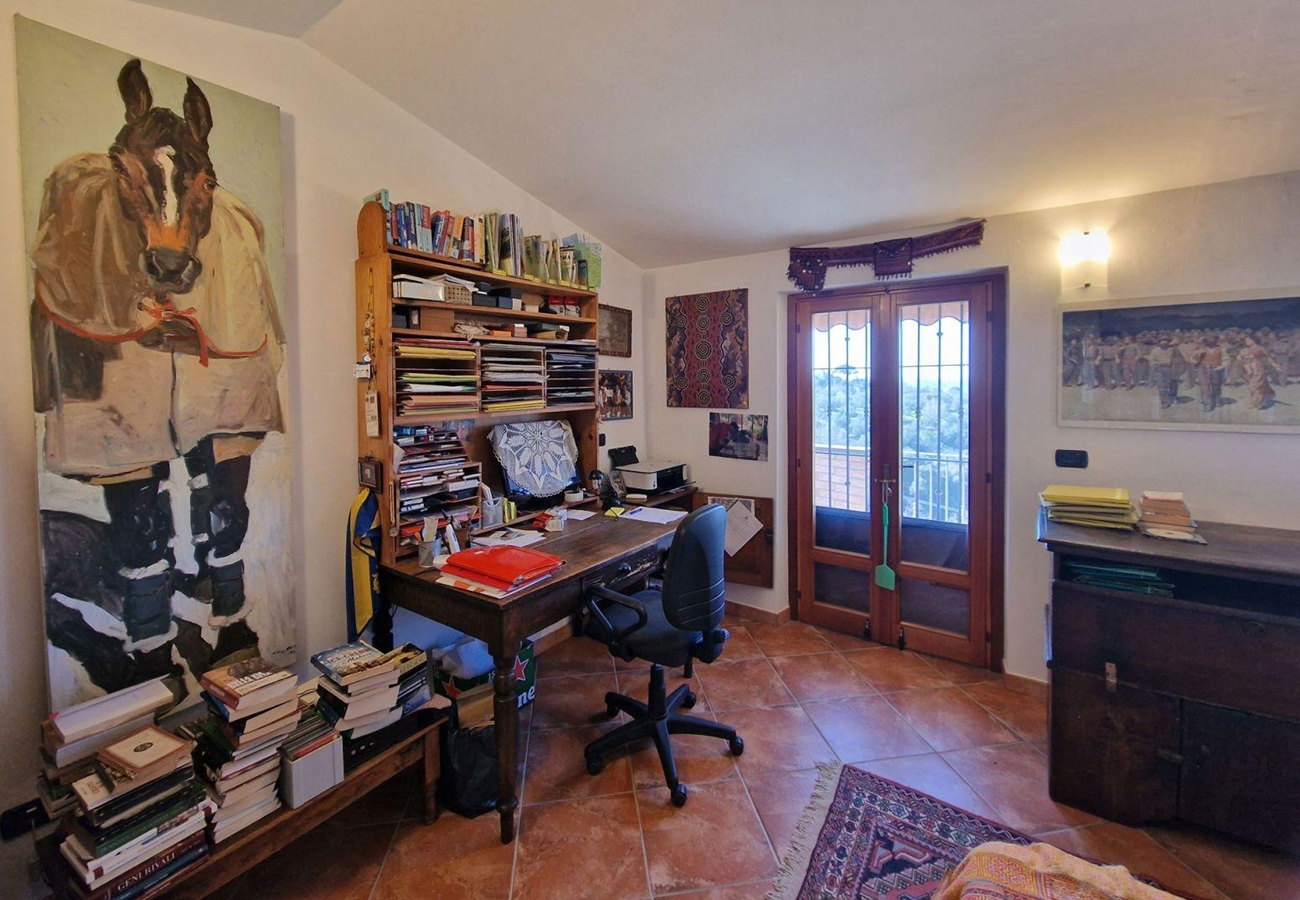 34