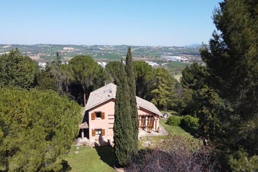 Villa i Marche, Macerata, Macerata