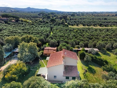 Villa i Toscana, Castagneto Carducci