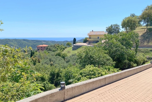 Villa i Andora, Ligurien, Savona, Andora