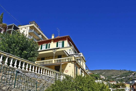 Ägarlägenhet i Alassio, Ligurien, Savona, Alassio