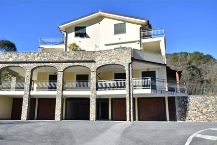 Ägarlägenhet i Villanova dalbenga, Ligurien, Savona, Villanova d'Albenga