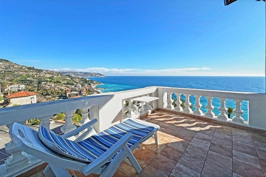 Ägarlägenhet i Bordighera, Ligurien, Provincia di imperia, Bordighera