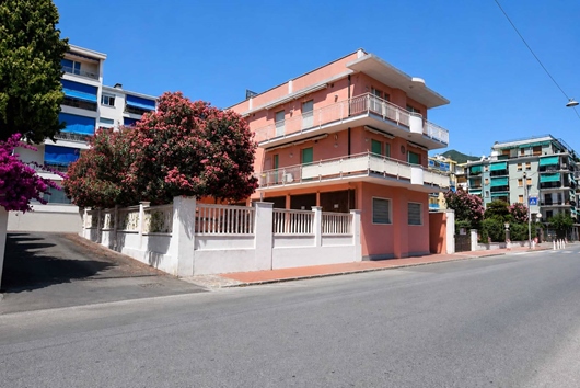Ägarlägenhet i Alassio, Ligurien, Savona, Alassio