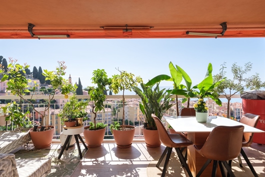 Ägarlägenhet i Franska rivieran, Menton, Provencealpescote dazur, Alpesmaritimes, Menton