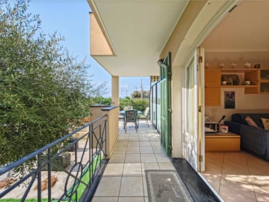 Ägarlägenhet i Bordighera, Ligurien, Provincia di imperia, Bordighera