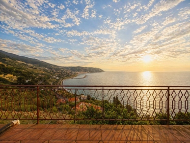 Ägarlägenhet i Bordighera, Ligurien, Provincia di imperia, Bordighera