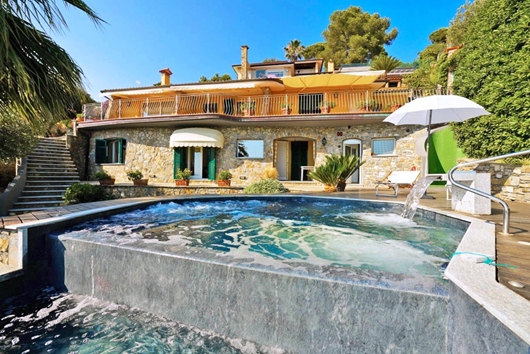 Villa i Andora, Ligurien, Savona, Andora