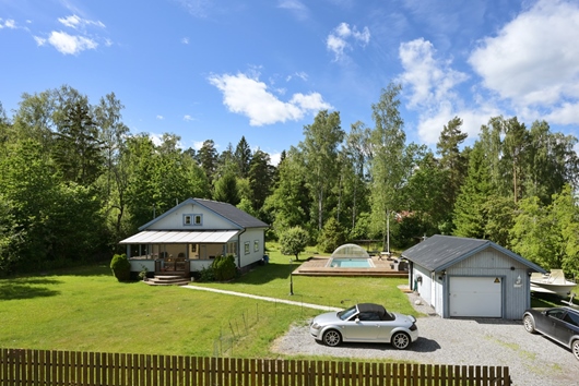 Villa i Färingsö Färjestaden, Svartsjö, Stockholm, Ekerö, Skogsbrynsvägen 39