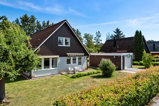 Villa i Ekerö Väsby, Stockholm, Ängskornsvägen 6