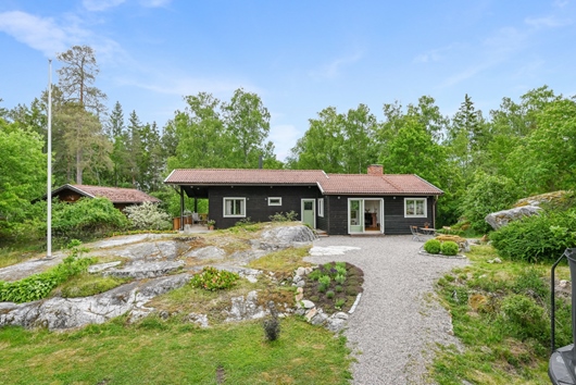 Villa i Ekerö Helgö, Stockholm, Hästskon 13