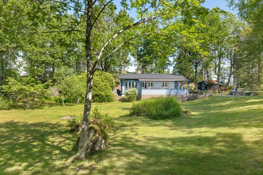 Fritidshus i Ekerö Helgö, Stockholm, Fröjs väg 14