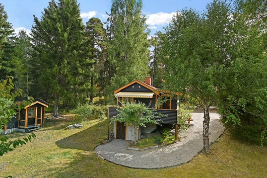 Fritidshus i Ekerö Helgö, Stockholm, Fröjs väg 1
