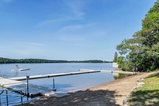 Bostadsrätt i Färingsö Stenhamra, Stockholm, Ekerö, Vallviksvägen 16