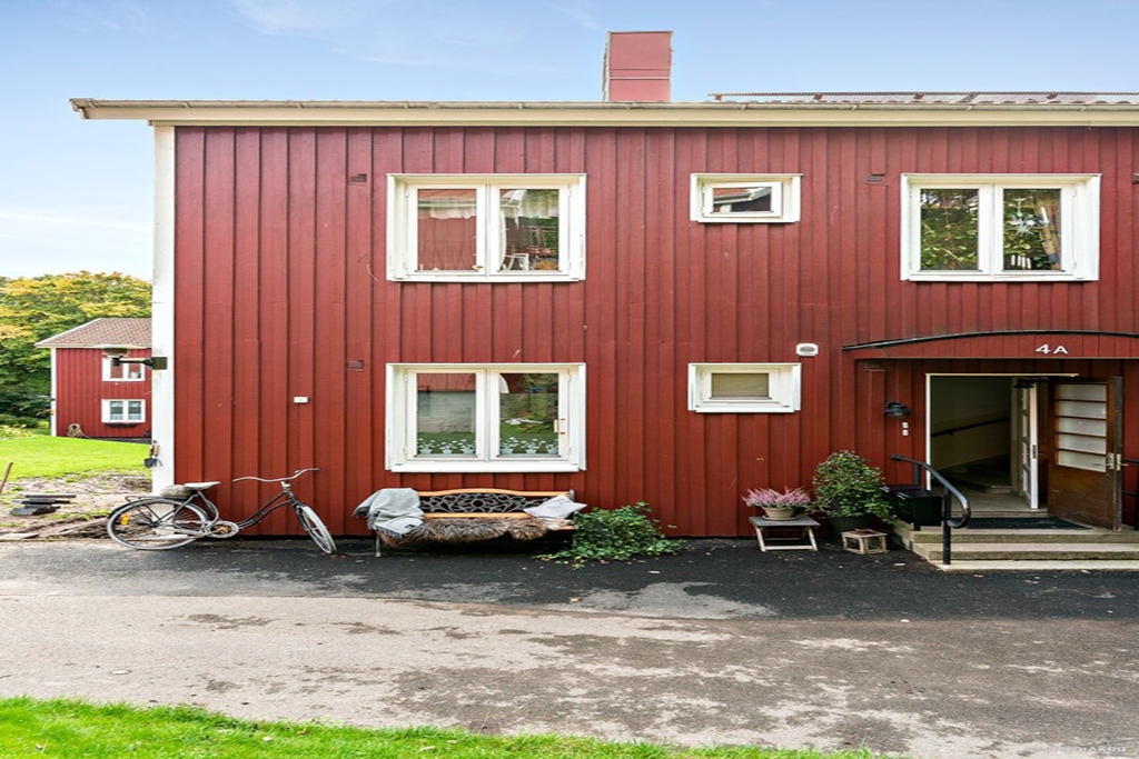 Bostadsrätt i Hisings Backa, Göteborg, Sverige, Lillhagens Sandlycka 4A