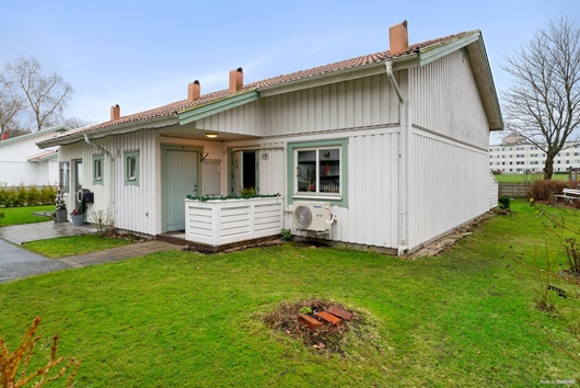 Radhus i Tuve, Göteborg, Västra Götaland, Floravägen 19