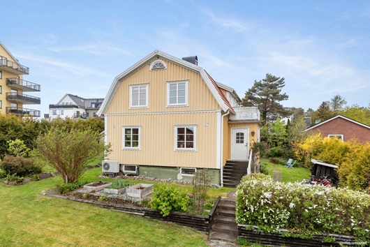 Villa i Tuve, Göteborg, Västra Götaland, Glöstorpsvägen 37B