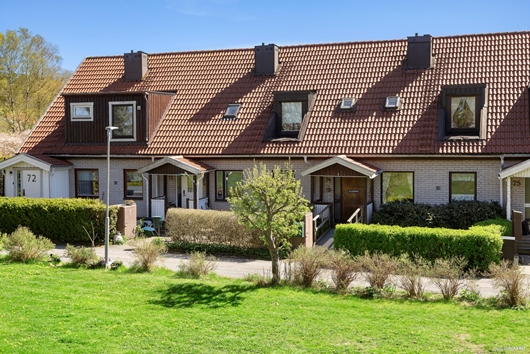 Radhus i Tuve, Göteborg, Västra Götaland, Almhöjdsvägen 74